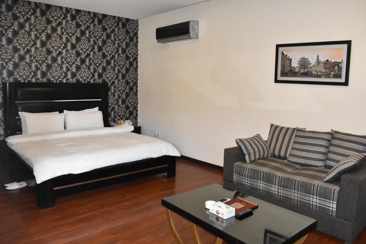 Safari Club 1 Hotel Rawalpindi Eksteriør billede