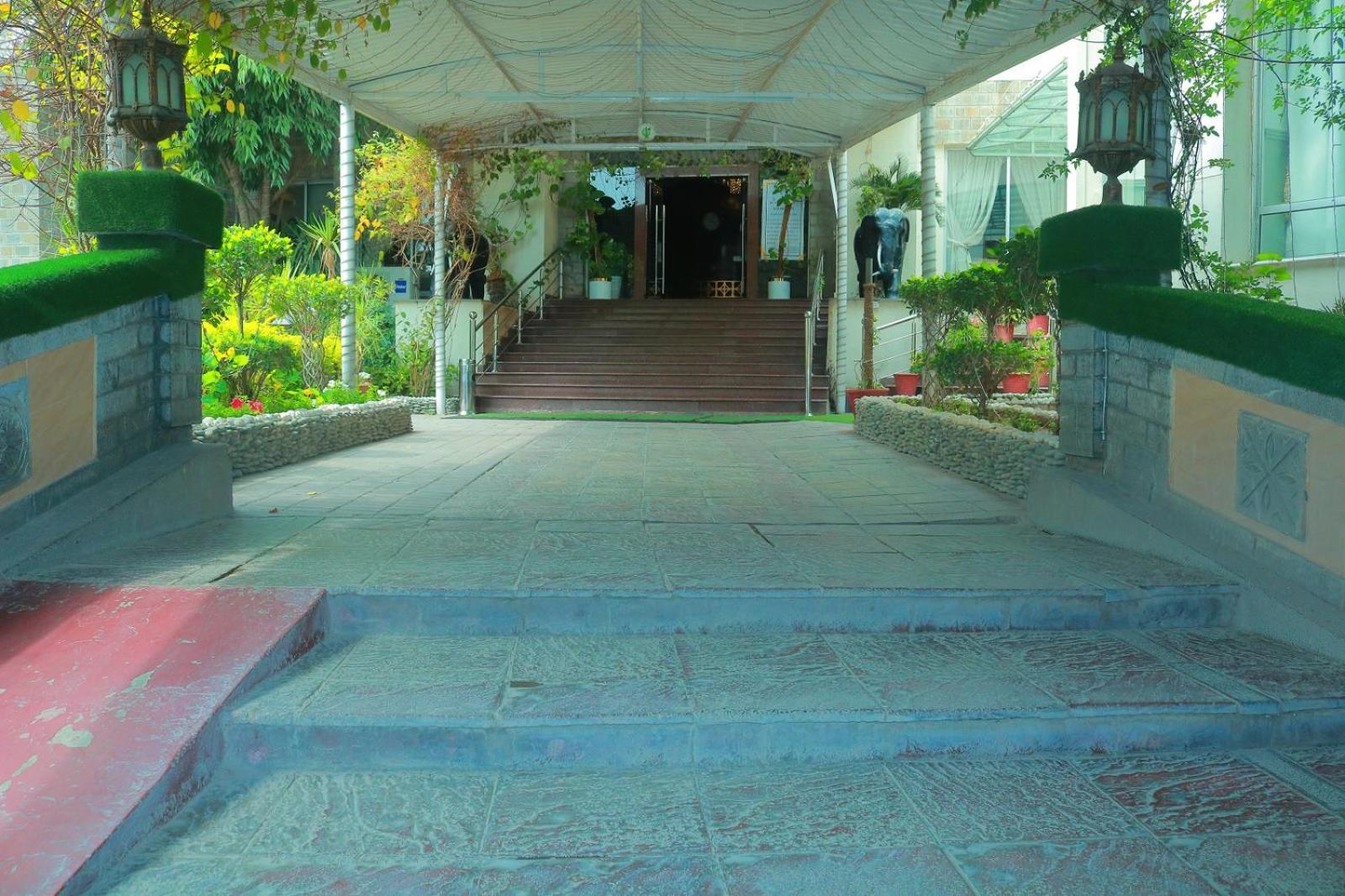 Safari Club 1 Hotel Rawalpindi Eksteriør billede
