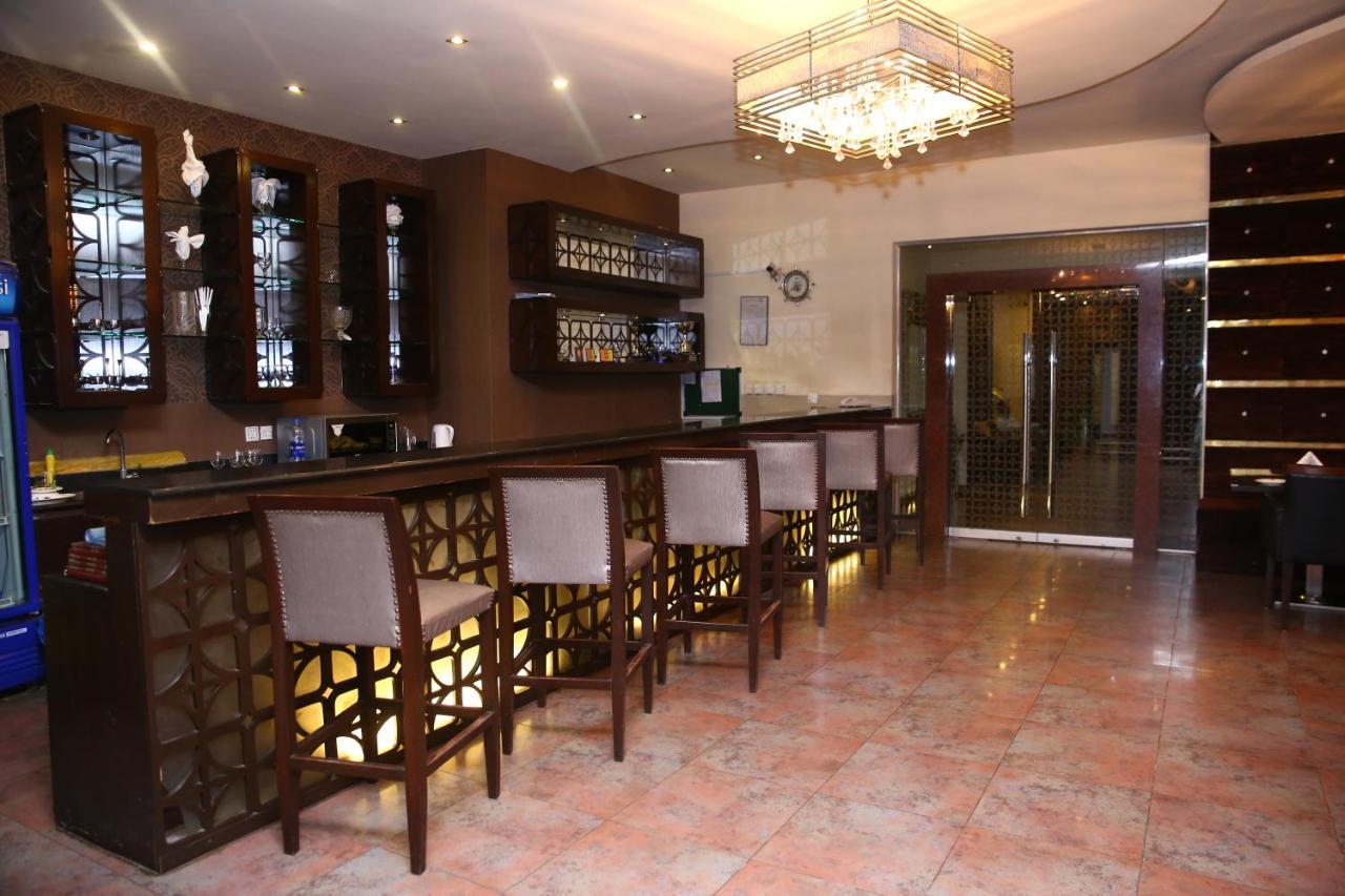 Safari Club 1 Hotel Rawalpindi Eksteriør billede